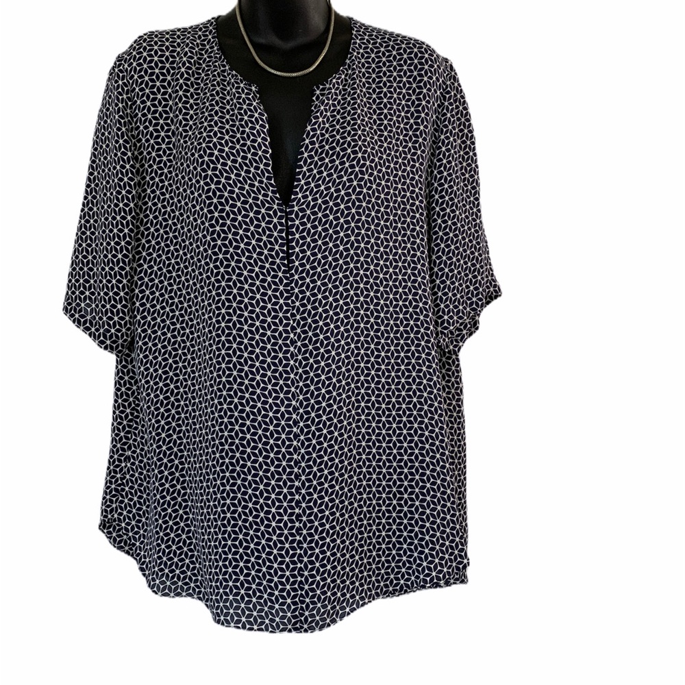 Theory 100% Silk Loose Fitting Black and White Blouse Size L